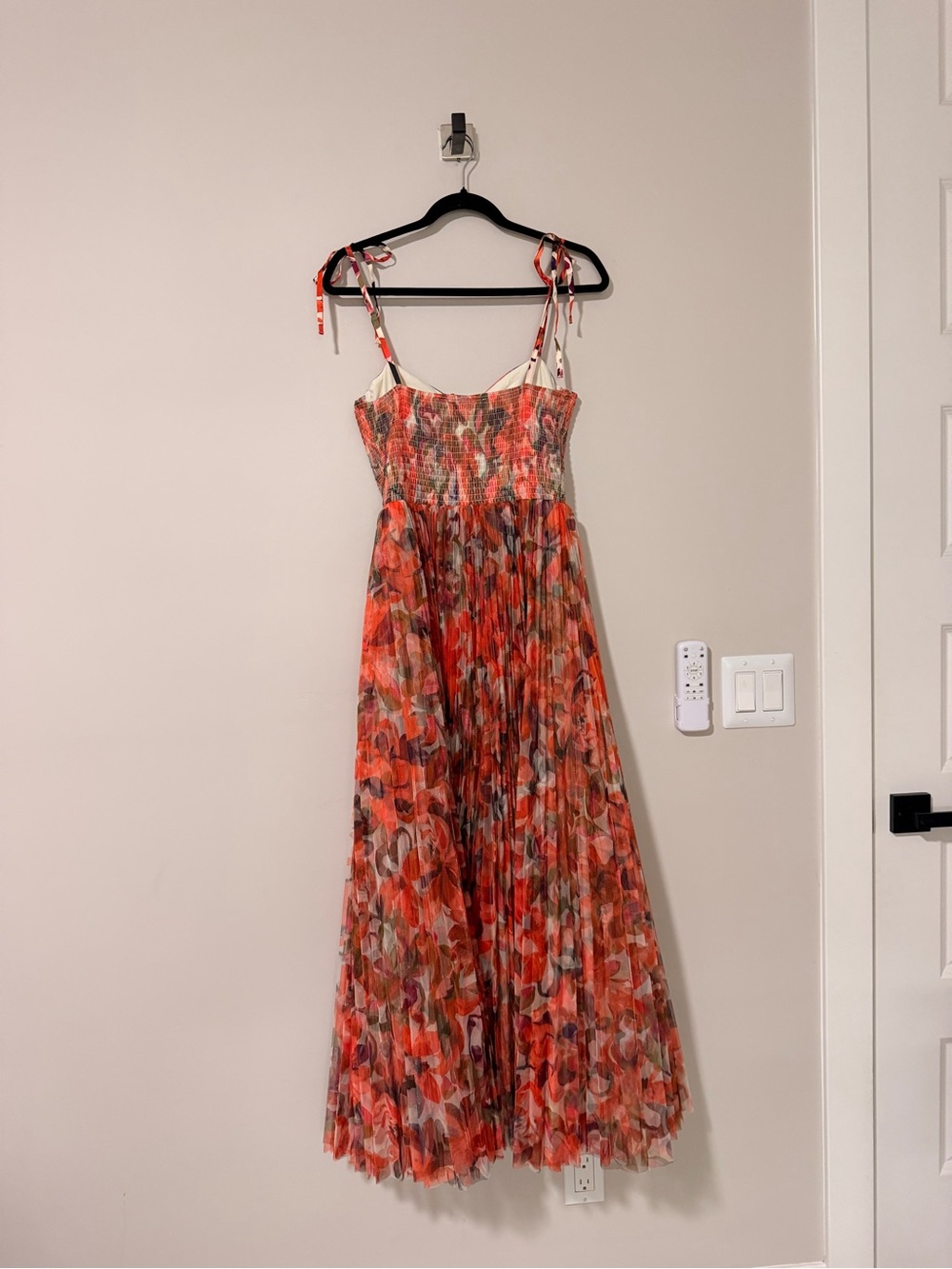 Hutch Brianna Shoulder Tie Maxi Dress Size Small - Picture 6 of 7